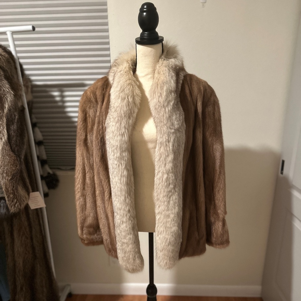 Gorgeous Brown real mink fur with fox collar